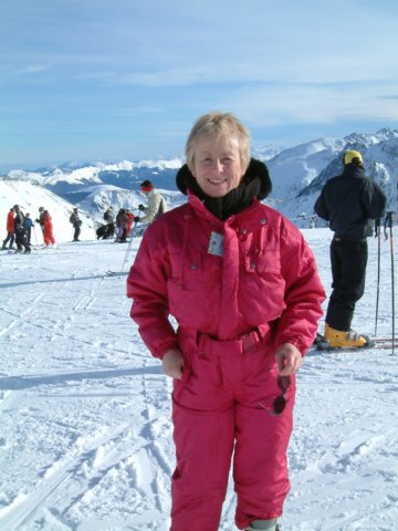 skibridgetalanchrisawayoncrosscountry.jpg