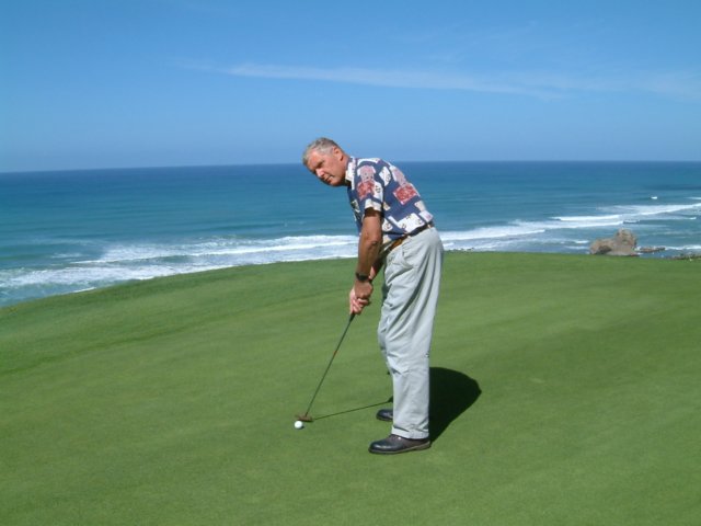 golfatbiarritzstuart.jpg