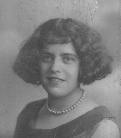 dorothydixonneesims.jpg